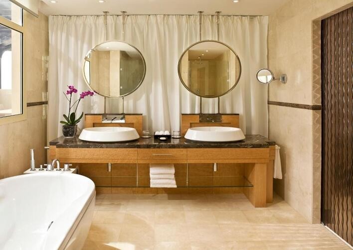 Grand Hyatt Doha Hotel & Villas