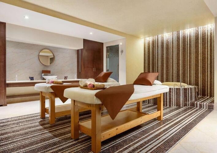 Grand Regency Doha Trademark Collection by Wyndham