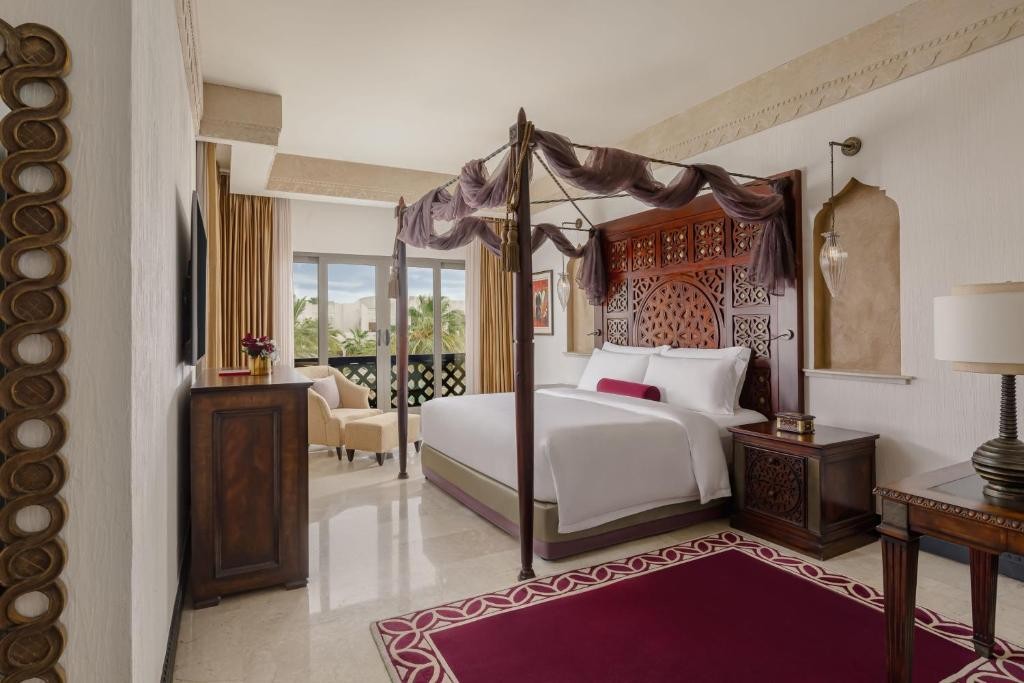 Sharq Village & Spa, a Ritz Carlton Hotel