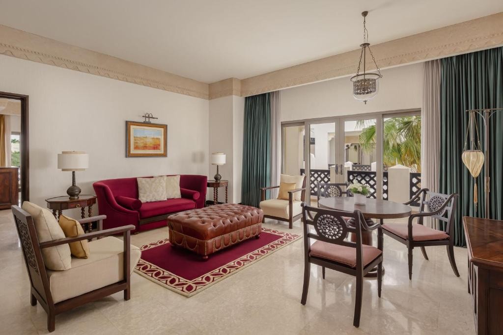 Sharq Village & Spa, a Ritz Carlton Hotel