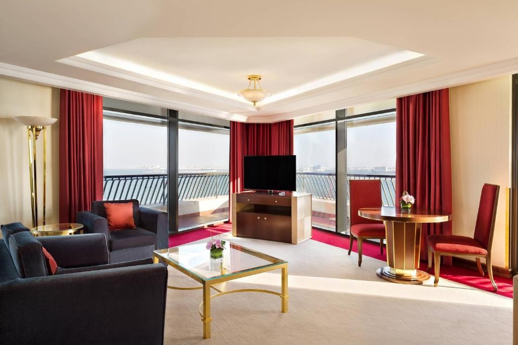 Sheraton Grand Doha Resort & Convention Hotel