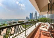 Sheraton Grand Doha Resort & Convention Hotel