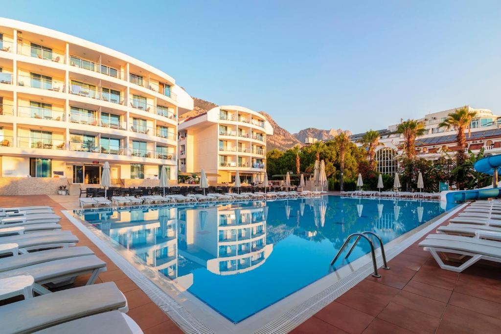 RING BEACH HOTEL