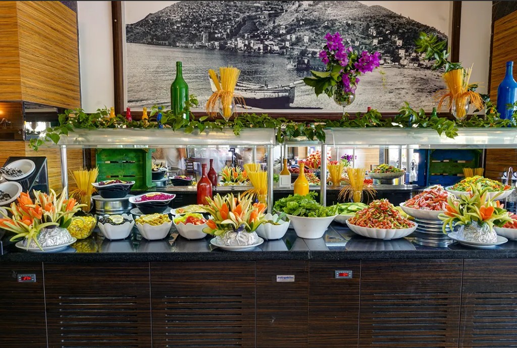 PARADOR BEACH HOTEL