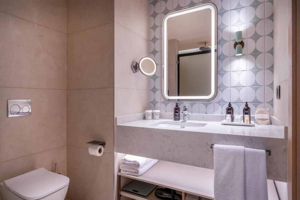 TRENDY PERGE RESORT & SUITES