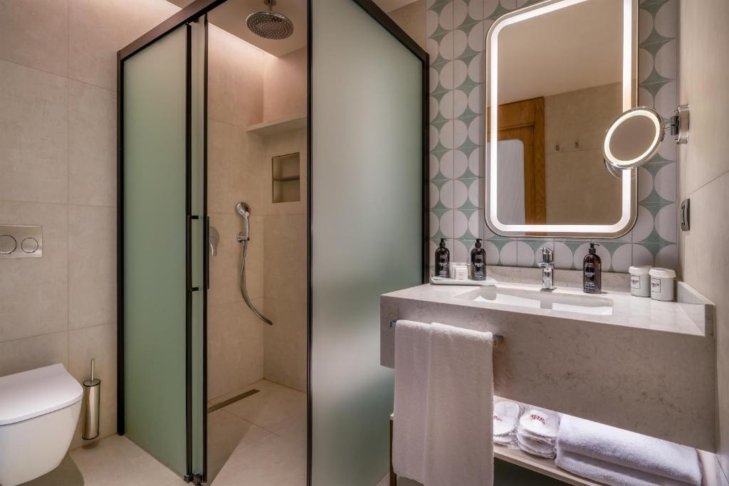 TRENDY PERGE RESORT & SUITES
