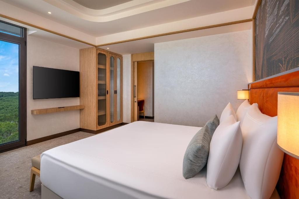 TRENDY PERGE RESORT & SUITES