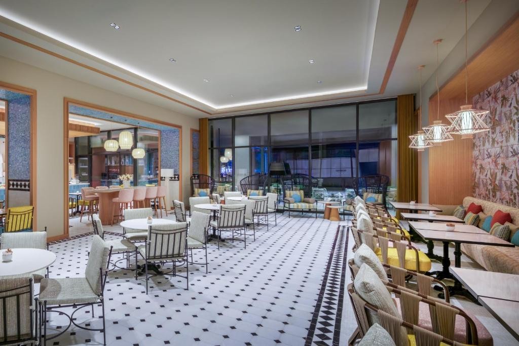 TRENDY PERGE RESORT & SUITES