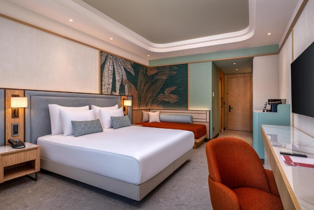 TRENDY PERGE RESORT & SUITES