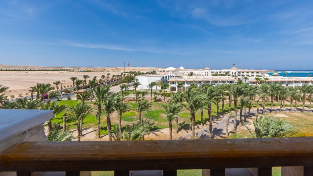 AL KASR SAHL HASHESH