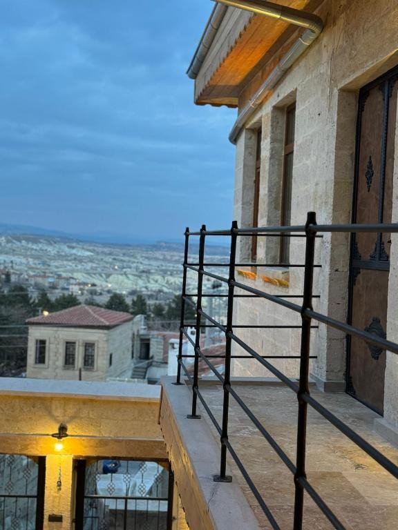 COLINA STONE HOTEL