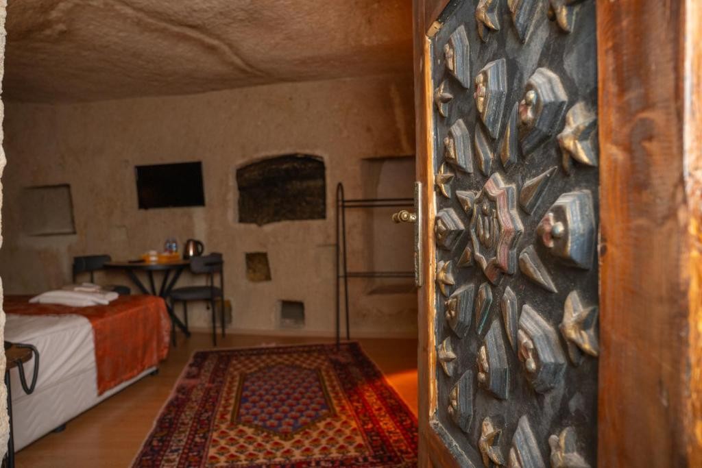 COLINA STONE HOTEL