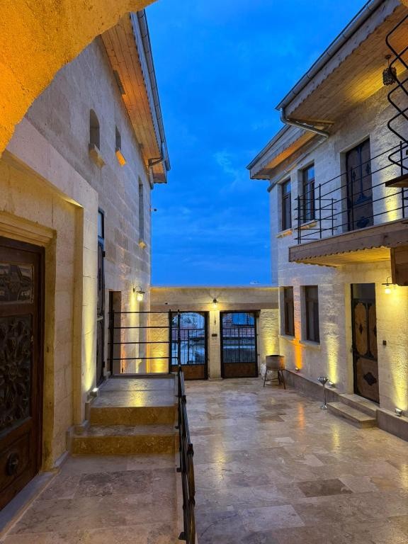 COLINA STONE HOTEL
