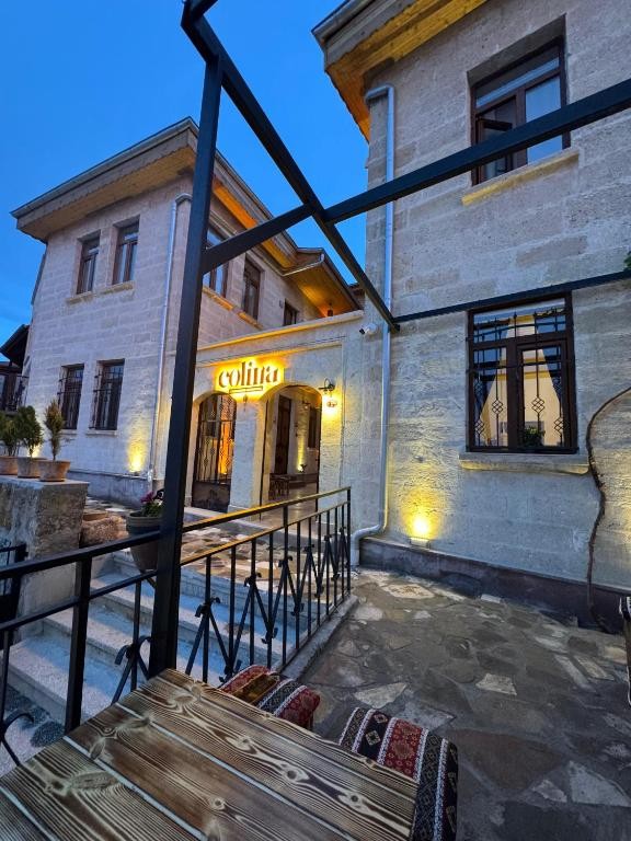 COLINA STONE HOTEL