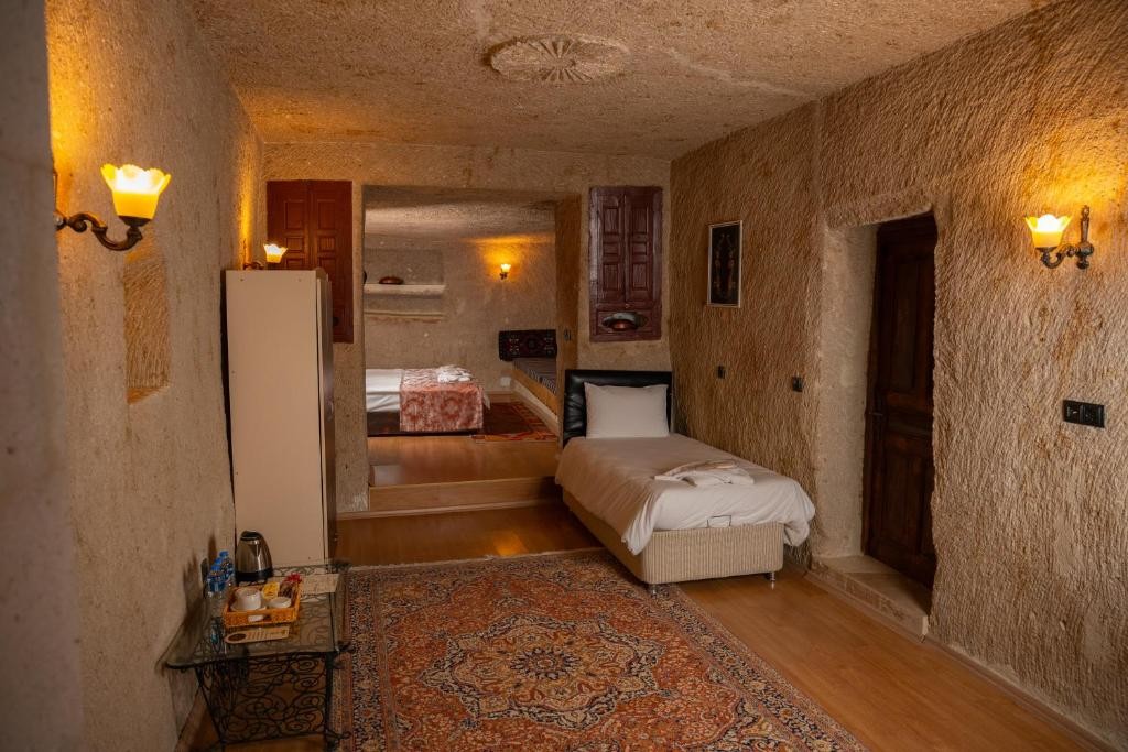 COLINA STONE HOTEL