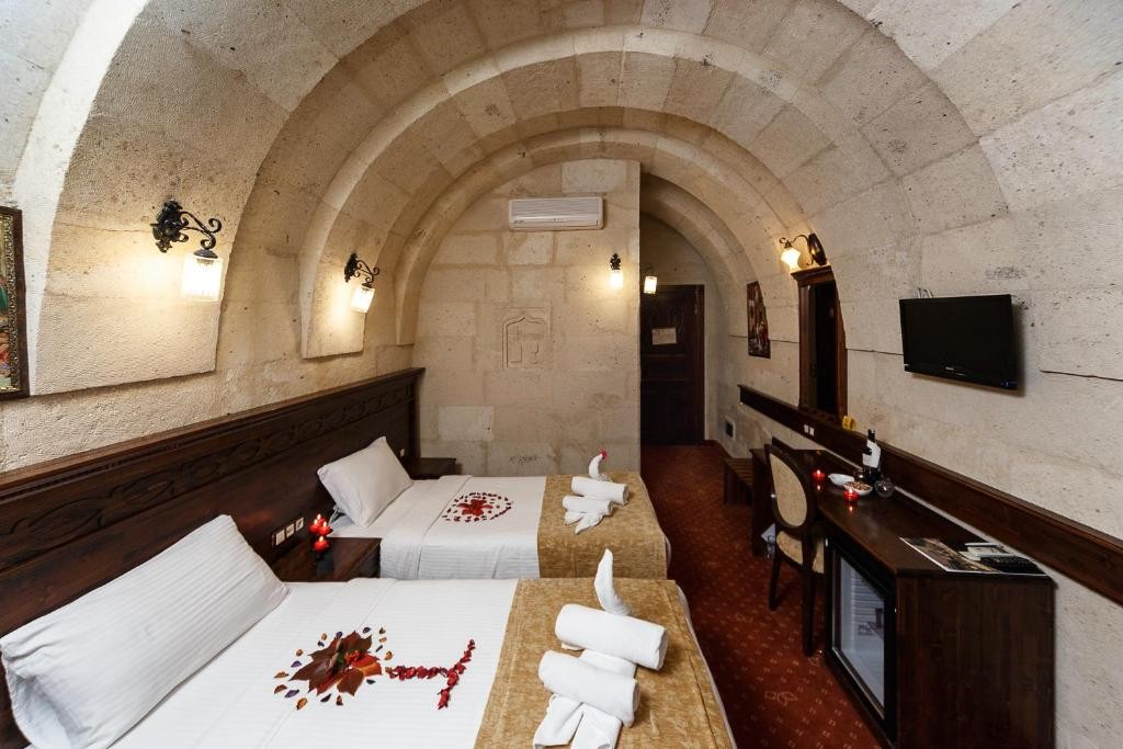 BURCU KAYA HOTEL