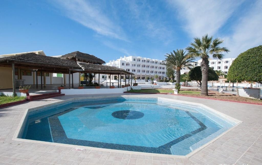 Thapsus Beach Resort