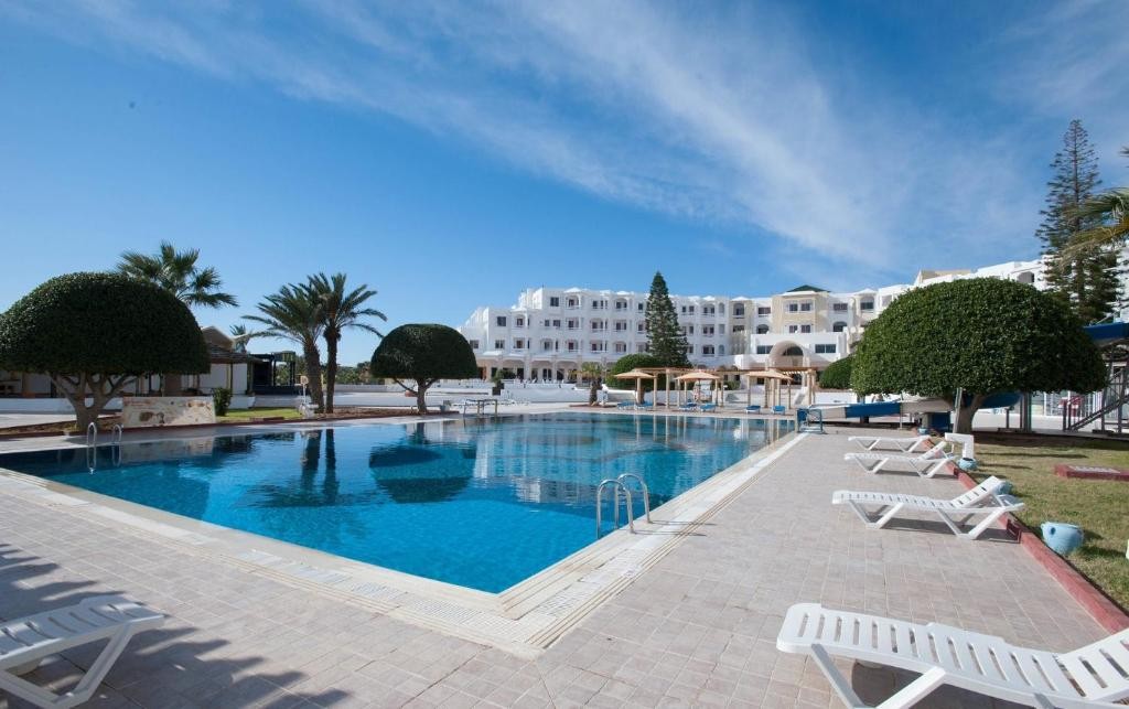 Thapsus Beach Resort