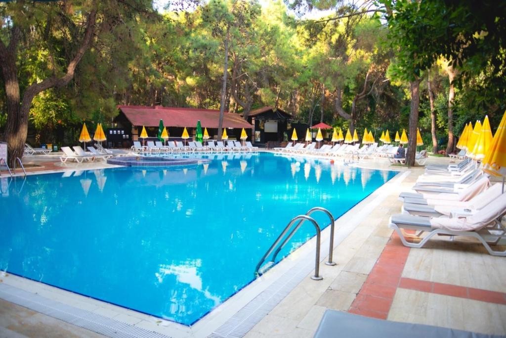 PIRATES PARK RESORT