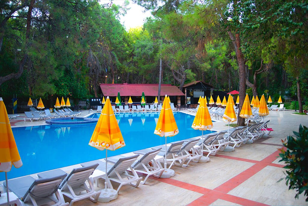 PIRATES PARK RESORT