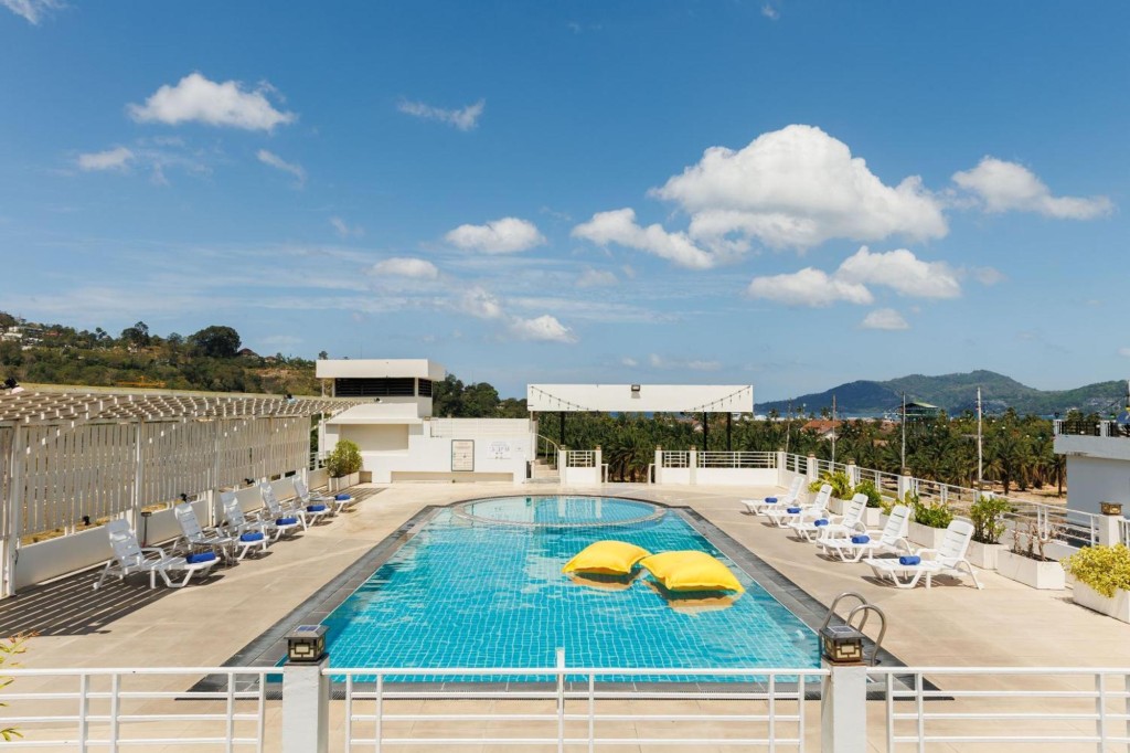 Ashlee Plaza Patong Hotel & Spa