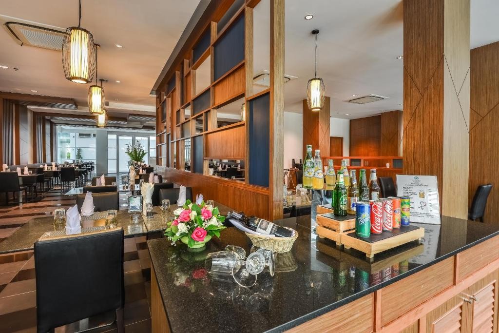 Fishermens Harbour Urban Resort