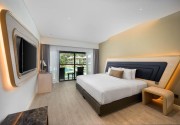 Amora Beach Resort Phuket