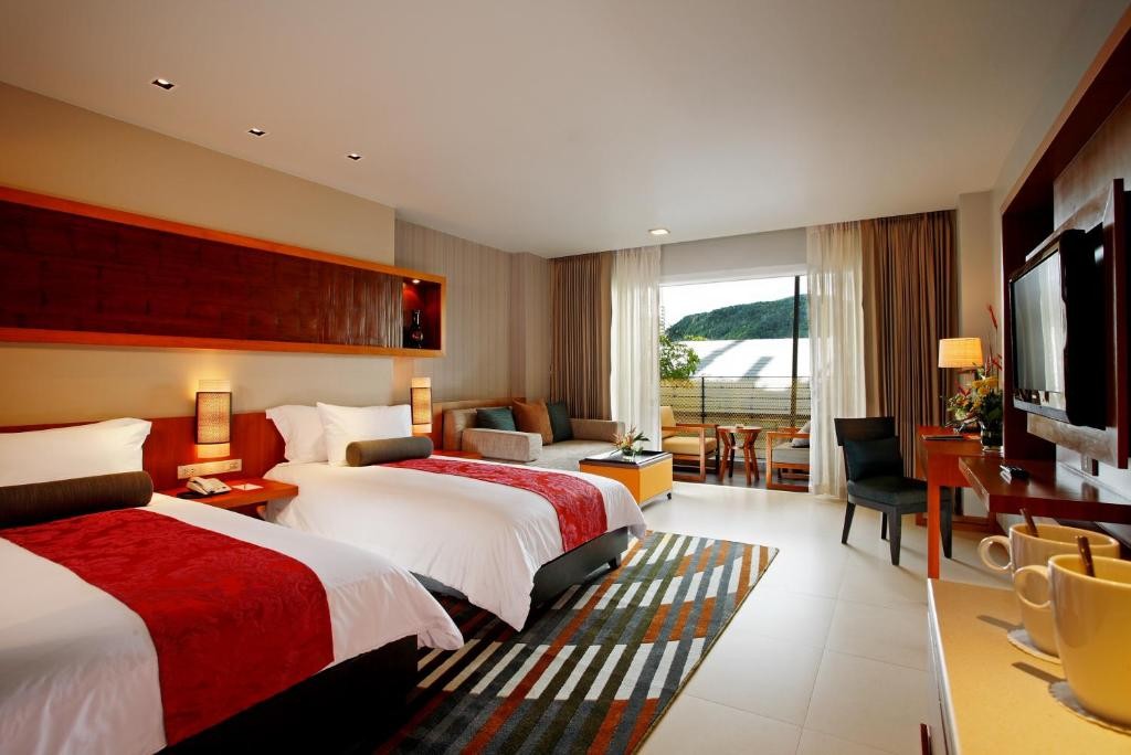 Ashlee Hub Hotel Patong