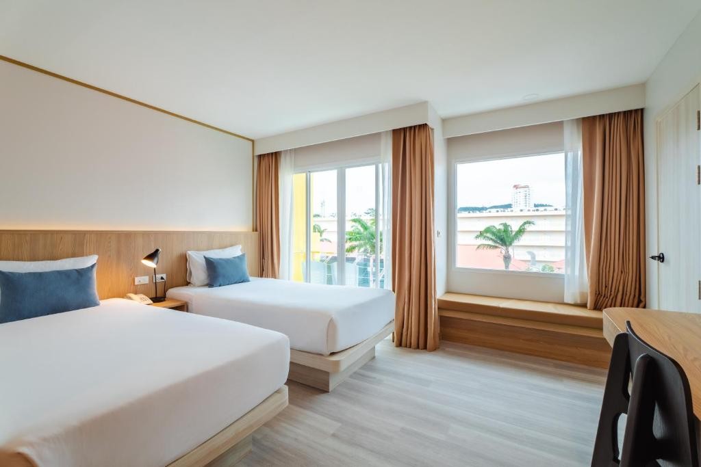 Bauman Casa Beach Resort