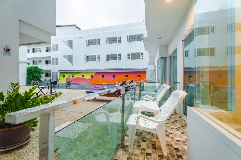 Bauman Casa Beach Resort