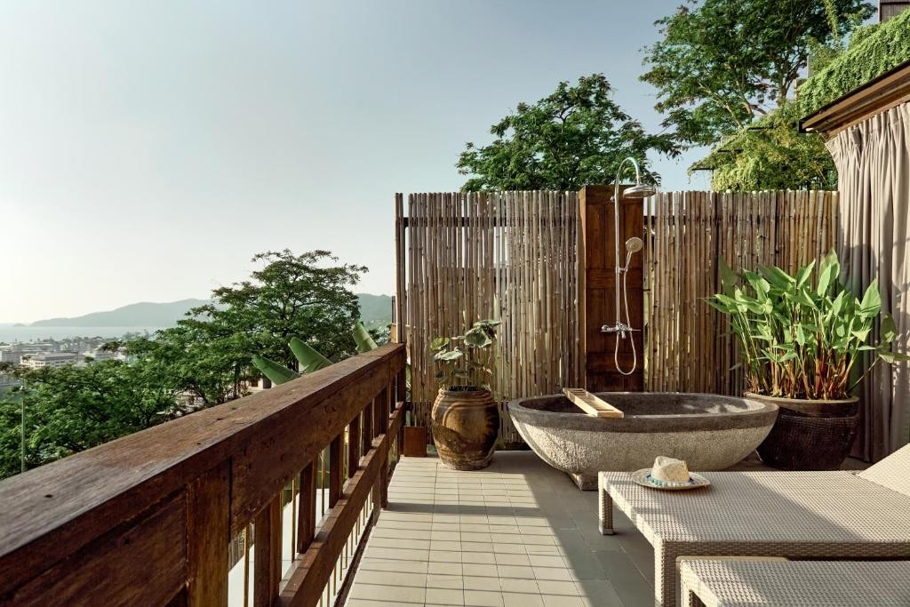 Dinso Resort & Villas Phuket Vignette Collection