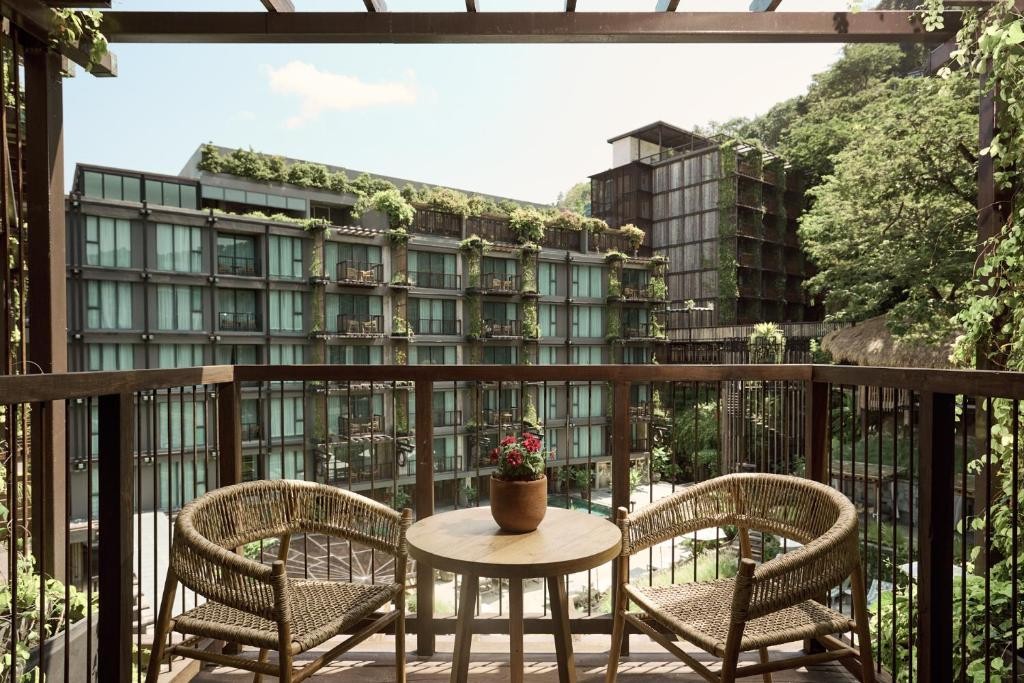 Dinso Resort & Villas Phuket Vignette Collection