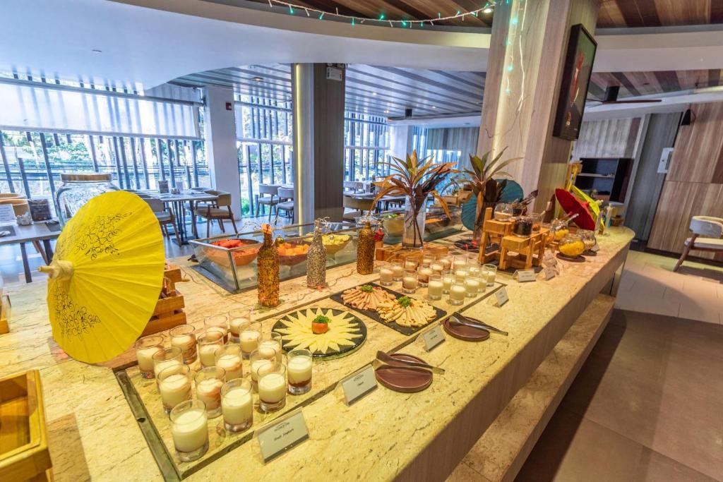 Holiday Inn Resort Phuket Karon Beach