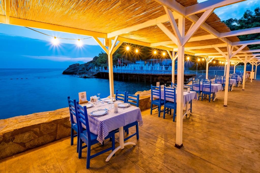 A GOOD LIFE UTOPIA FAMILY RESORT(EX.WATER PLANET)