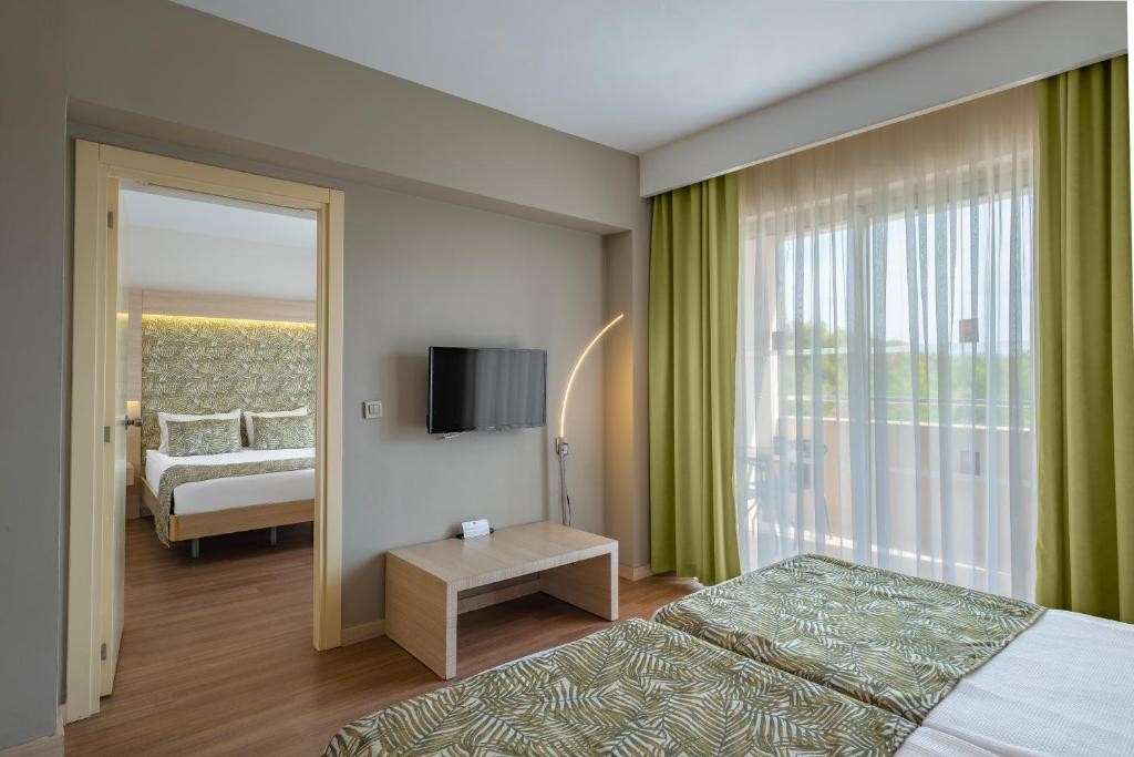 A GOOD LIFE UTOPIA FAMILY RESORT(EX.WATER PLANET)