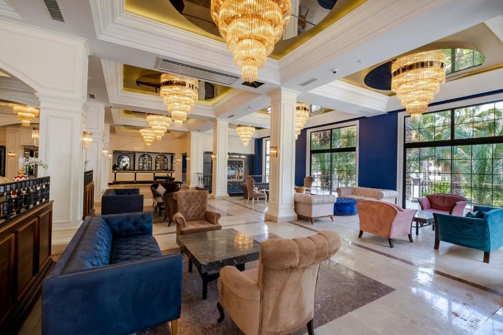 UTOPIA RESORT & RESIDENCE