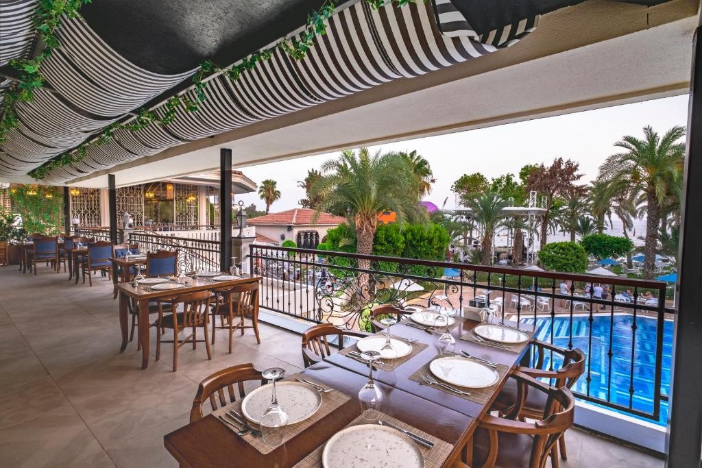 UTOPIA RESORT & RESIDENCE