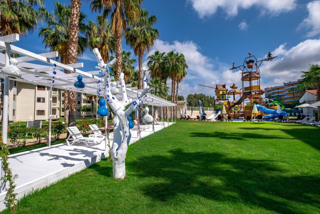 UTOPIA RESORT & RESIDENCE