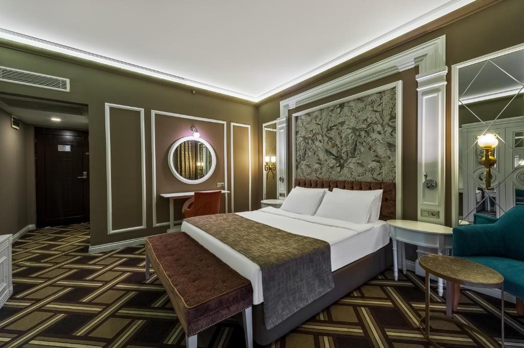 UTOPIA RESORT & RESIDENCE