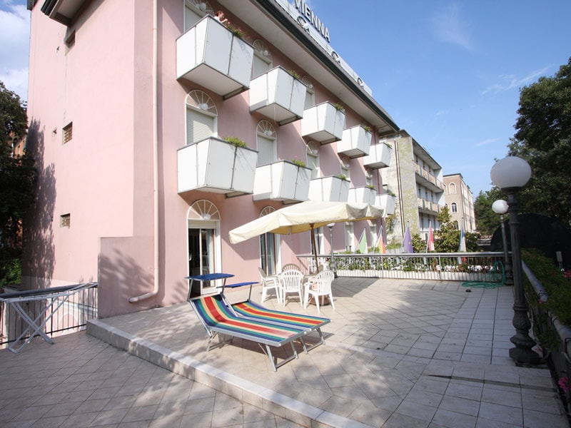 VIENNA OSTENDA HOTEL (RIMINI)