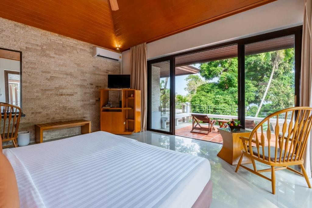 Baan Krating Phuket Resort