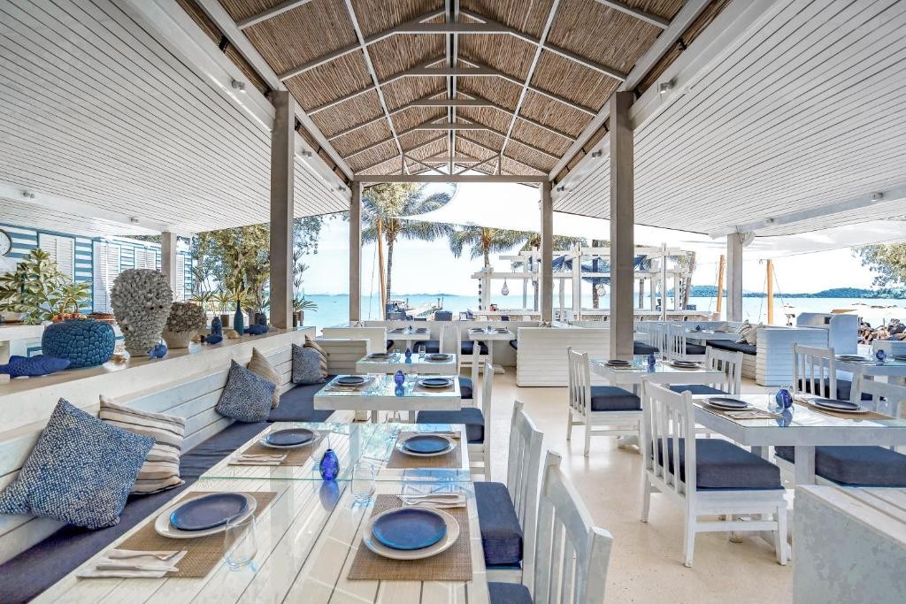 Barcelo Coconut Island