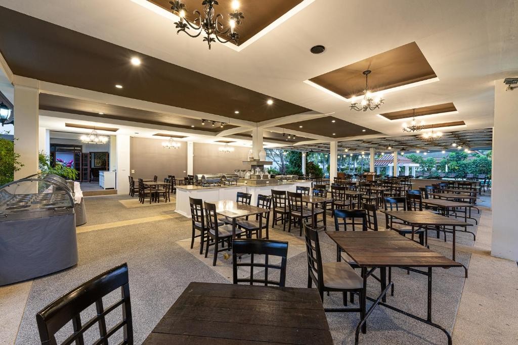 Blue Beach Grand Resort & Spa