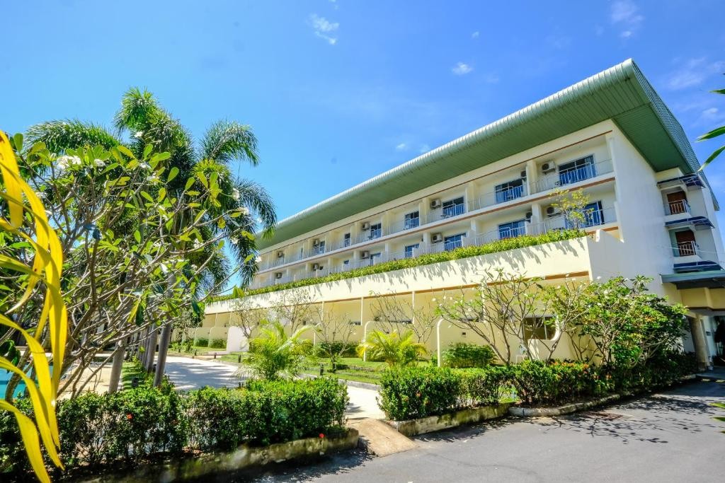 Blue Beach Grand Resort & Spa