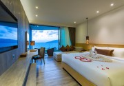 Crest Resort & Pool Villas
