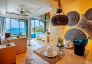Crest Resort & Pool Villas