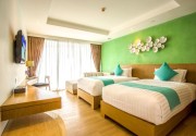 Crest Resort & Pool Villas