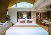 Crest Resort & Pool Villas