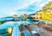 Crest Resort & Pool Villas