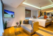 Crest Resort & Pool Villas